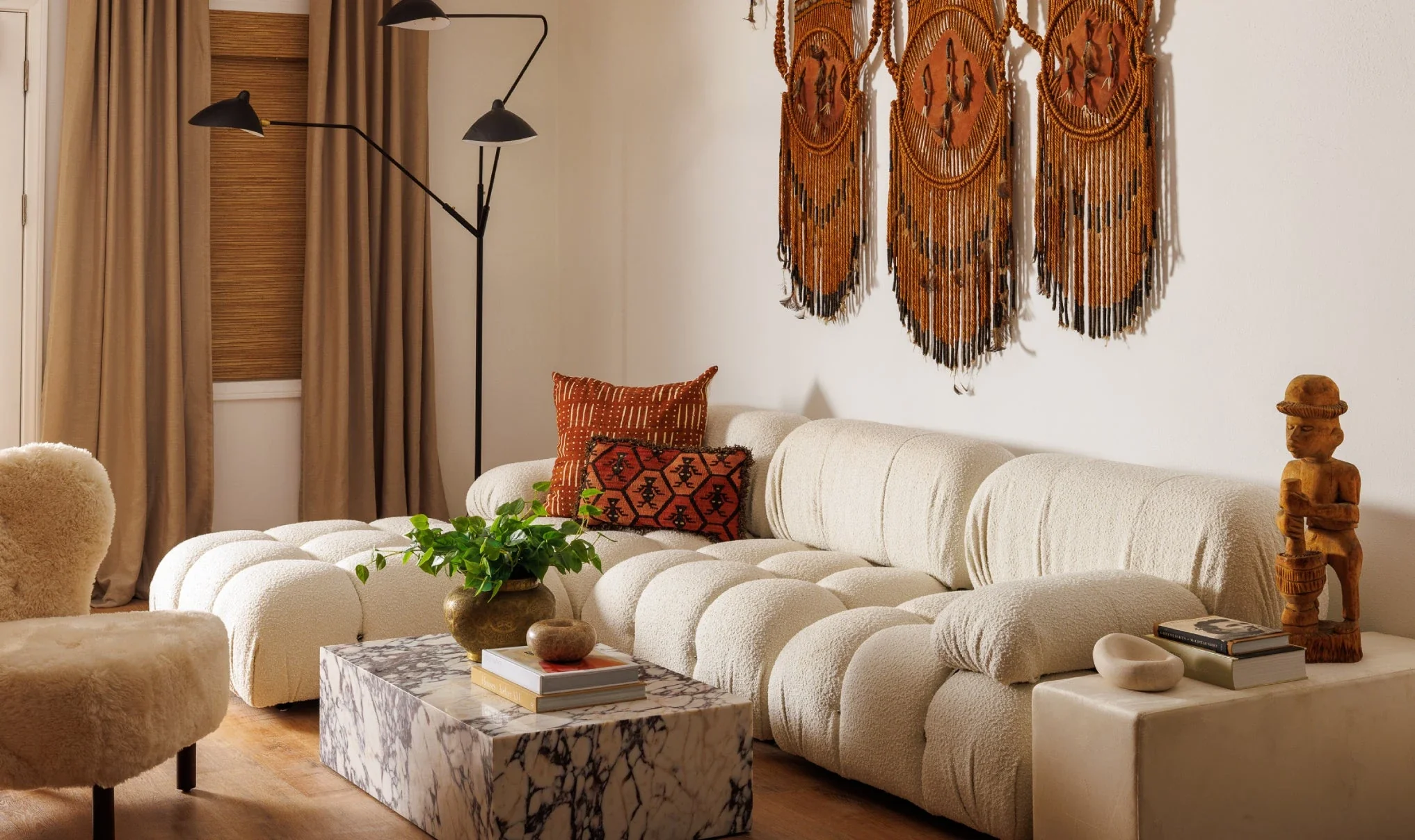 Homio Decor mid-century modern living room with designer furniture